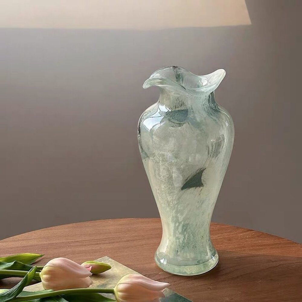 Modern Sculpted Ceramic Vase – Neutral Cream, New